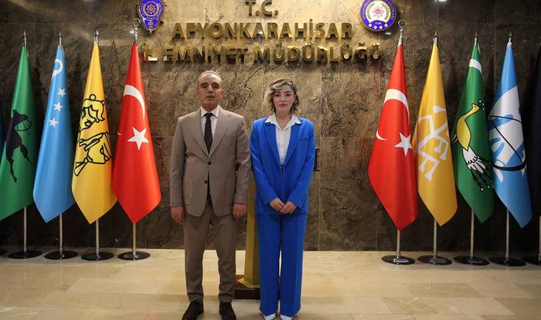 Afyonkarahisar Cumhuriyet Başsavcı Vekili Betül Gündüz, İl Emniyet Müdürü Ahmet