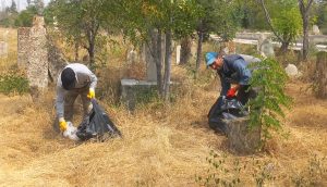 Bolvadin Belediyesi Temizlik İşleri Müdürlüğü ekipleri tarafından Asri Mezarlık ve