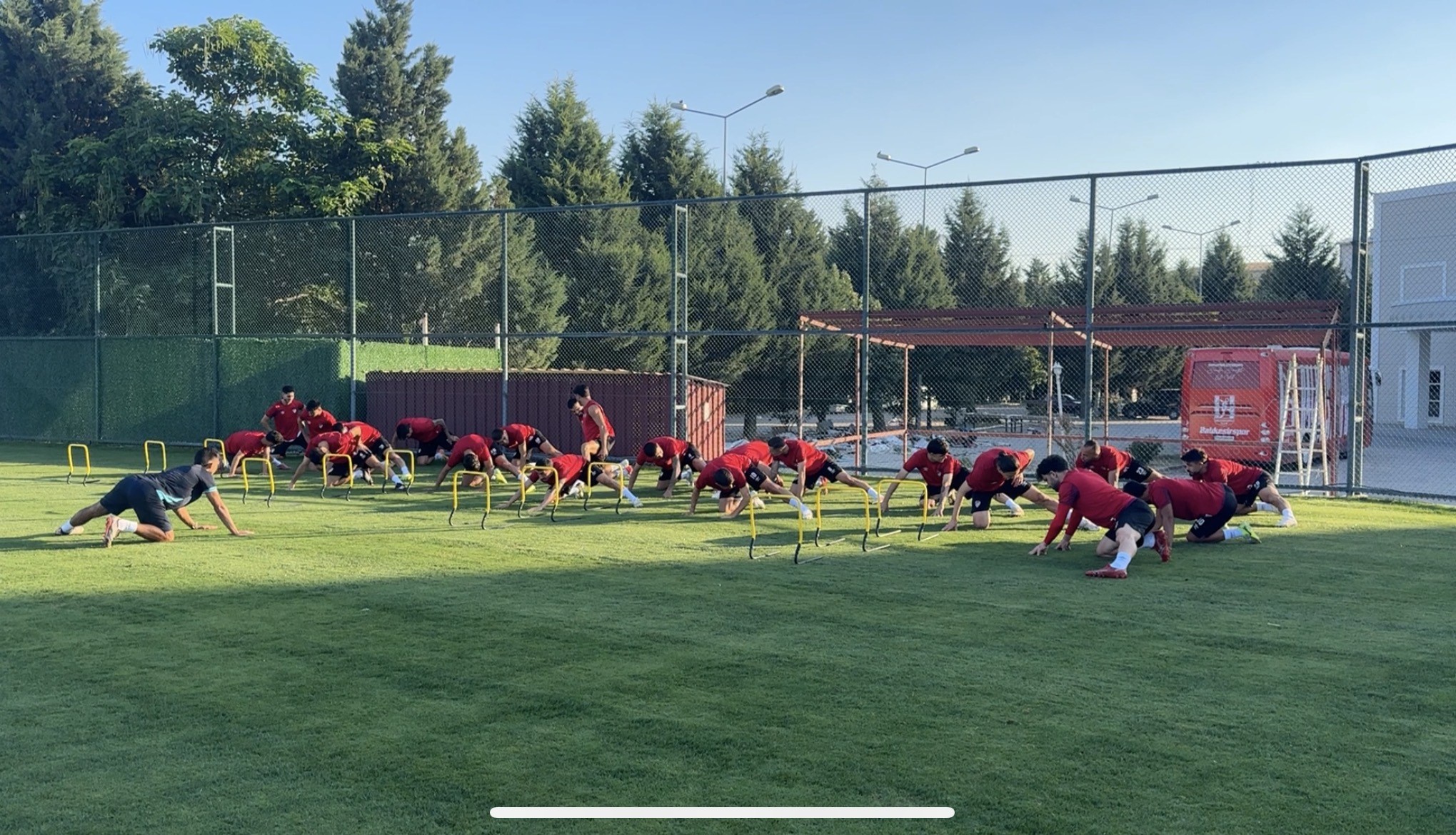 Bordo-beyazlılar Afyon’da yeniden sahaya çıktı 1 Bordo-beyazlılar Afyon’da yeniden sahaya çıktı