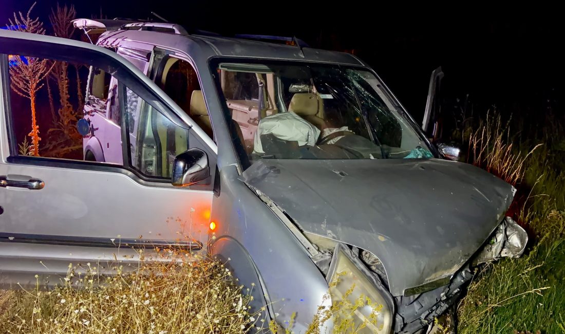 Afyonkarahisar'da otomobille hafif ticari aracın çarpışması sonucu meydana gelen trafik