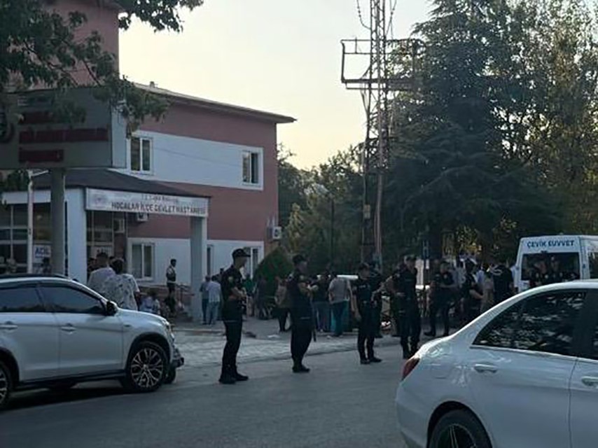 Afyonkarahisar'da iki kişiyi tüfekle vurarak öldüren şahsın, cinayetleri oğlunun tehdit