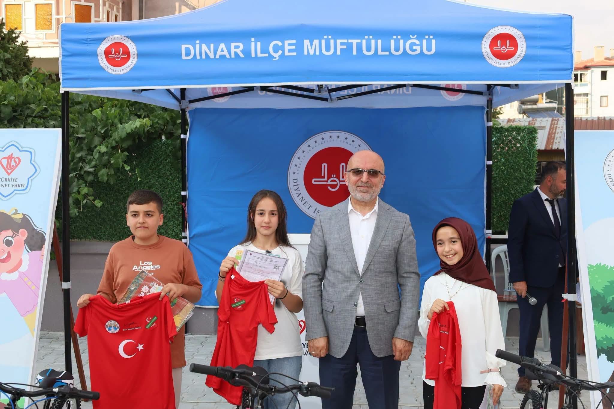 Dinar’da Yaz Kur’an Kursları coşkuyla tamamlandı