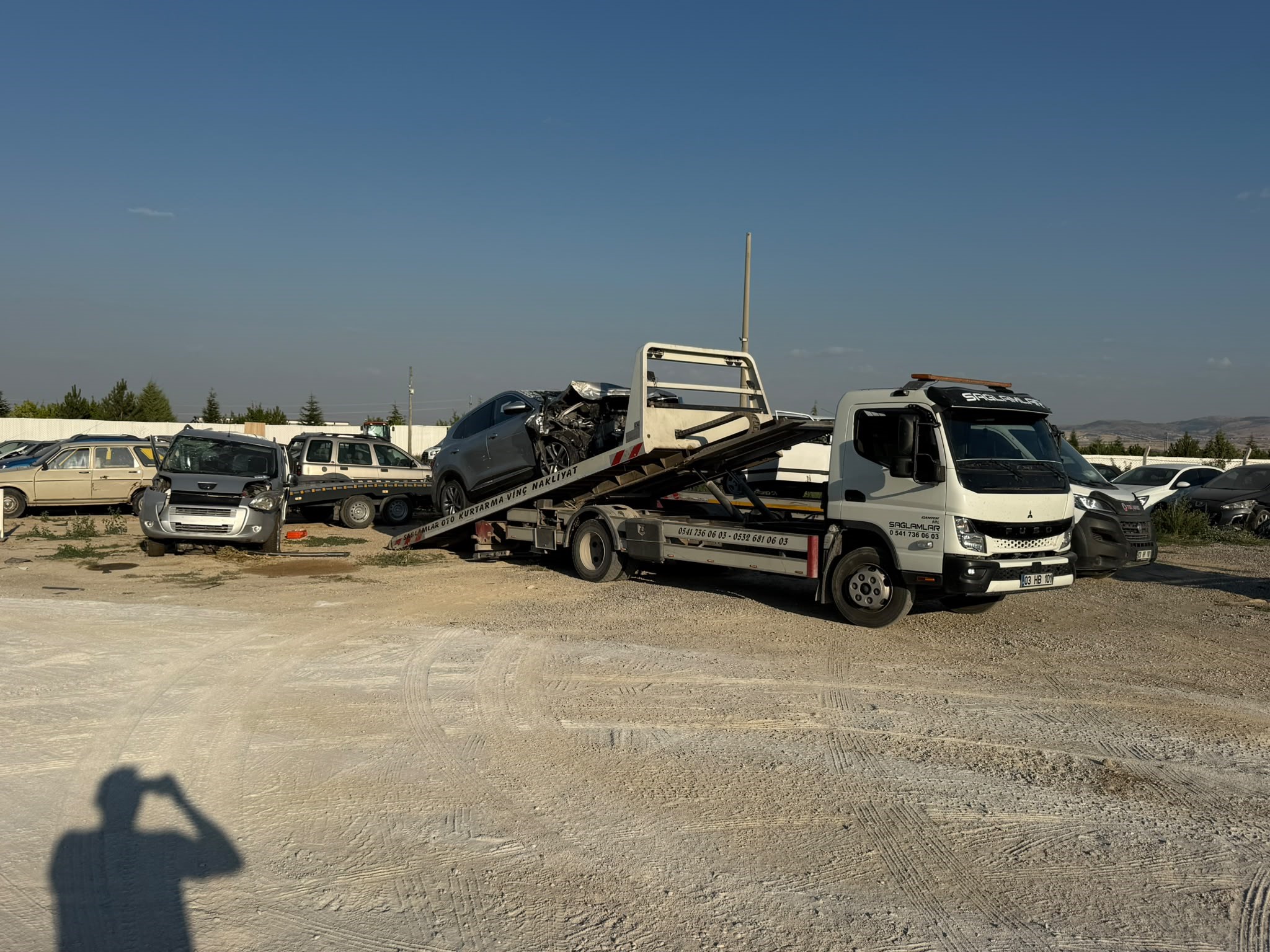 Emirdağ’da iki otomobil çarpıştı: 1 ölü, 7 yaralı
