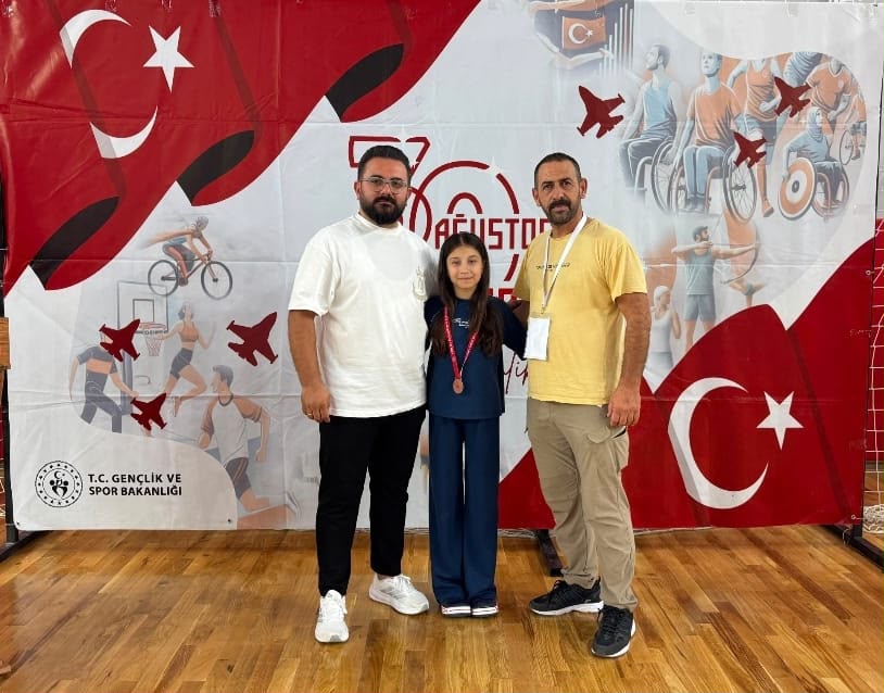 Erkmen Belediye Spor Kulübü’nden çifte Türkiye üçüncülüğü 2 Erkmen Belediye Spor Kulübü’nden çifte Türkiye üçüncülüğü
