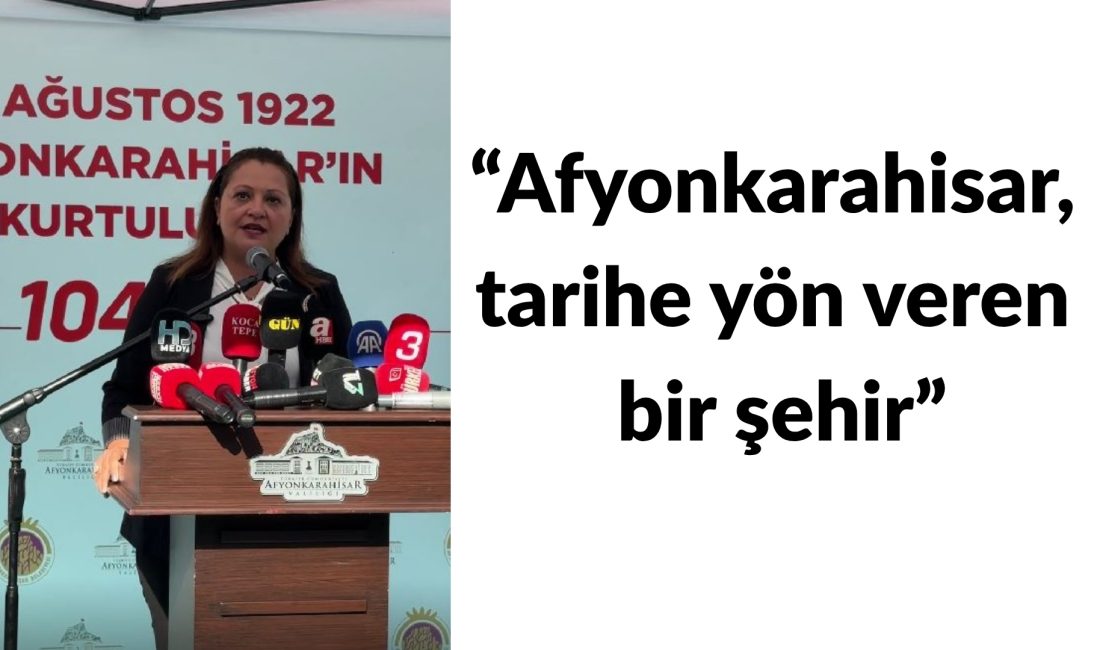 Afyonkarahisar’ın düşman işgalinden kurtuluşunun 104’üncü yıl dönümü dolayısıyla Zafer Meydanı’nda