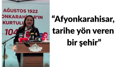 Afyonkarahisar’ın düşman işgalinden kurtuluşunun 104’üncü yıl dönümü dolayısıyla Zafer Meydanı’nda