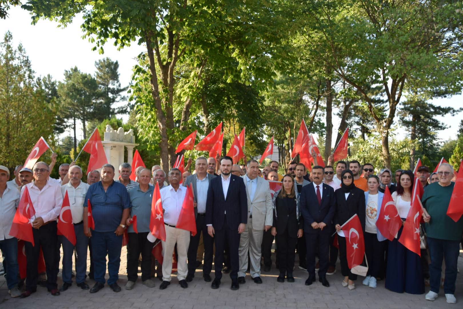 İYİ Parti Genel Merkez heyeti, Hava Şehitliği’nde