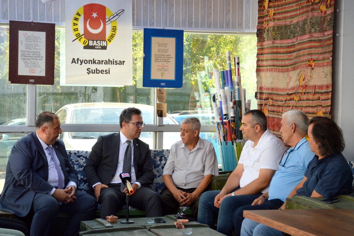 İYİ Parti heyetinden Anadolu Basın Birliği’ne ziyaret 1 İYİ Parti heyetinden Anadolu Basın Birliği’ne ziyaret