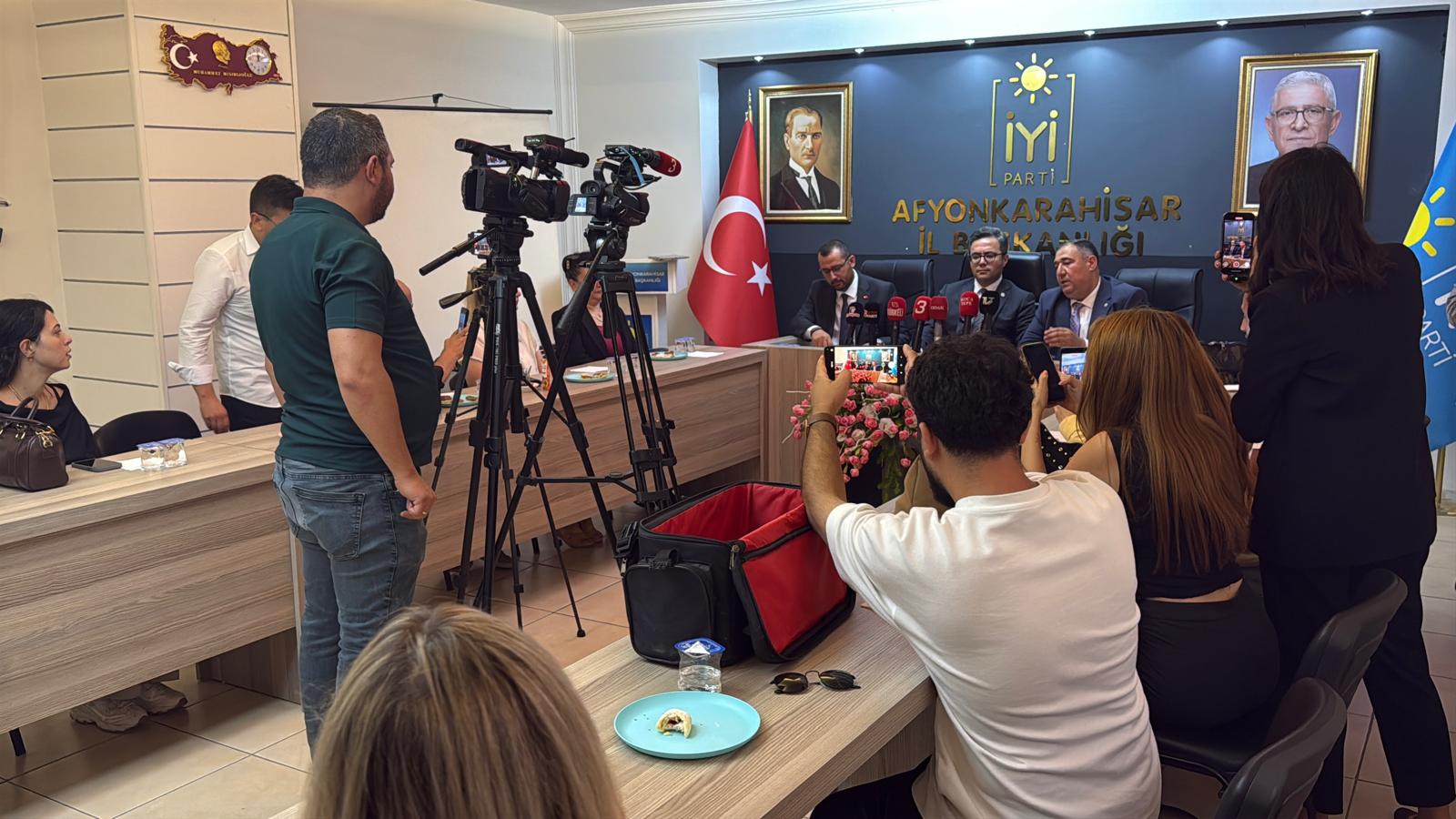 İYİ Partili Yılmaz Afyon'da