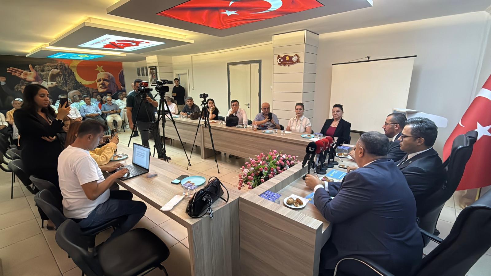 İYİ Partili Yılmaz Afyon'da
