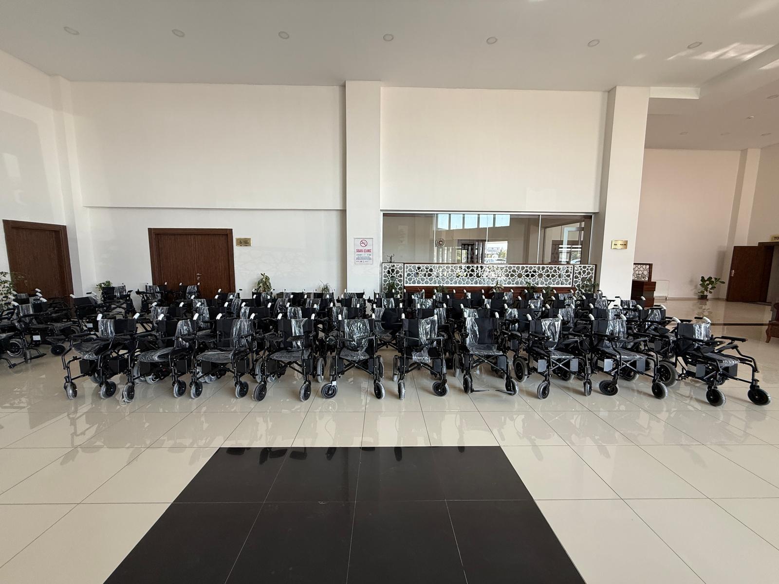 İl Özel İdaresi'nden 120 akülü engelli aracı desteği