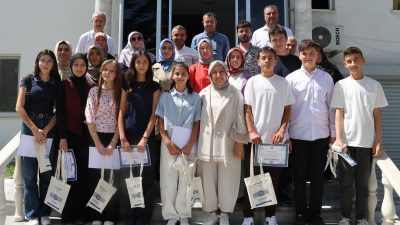İscehisar Belediye Başkanı Seyhan Kılınçarslan, Liselere Geçiş Sistemi (LGS) sınavında