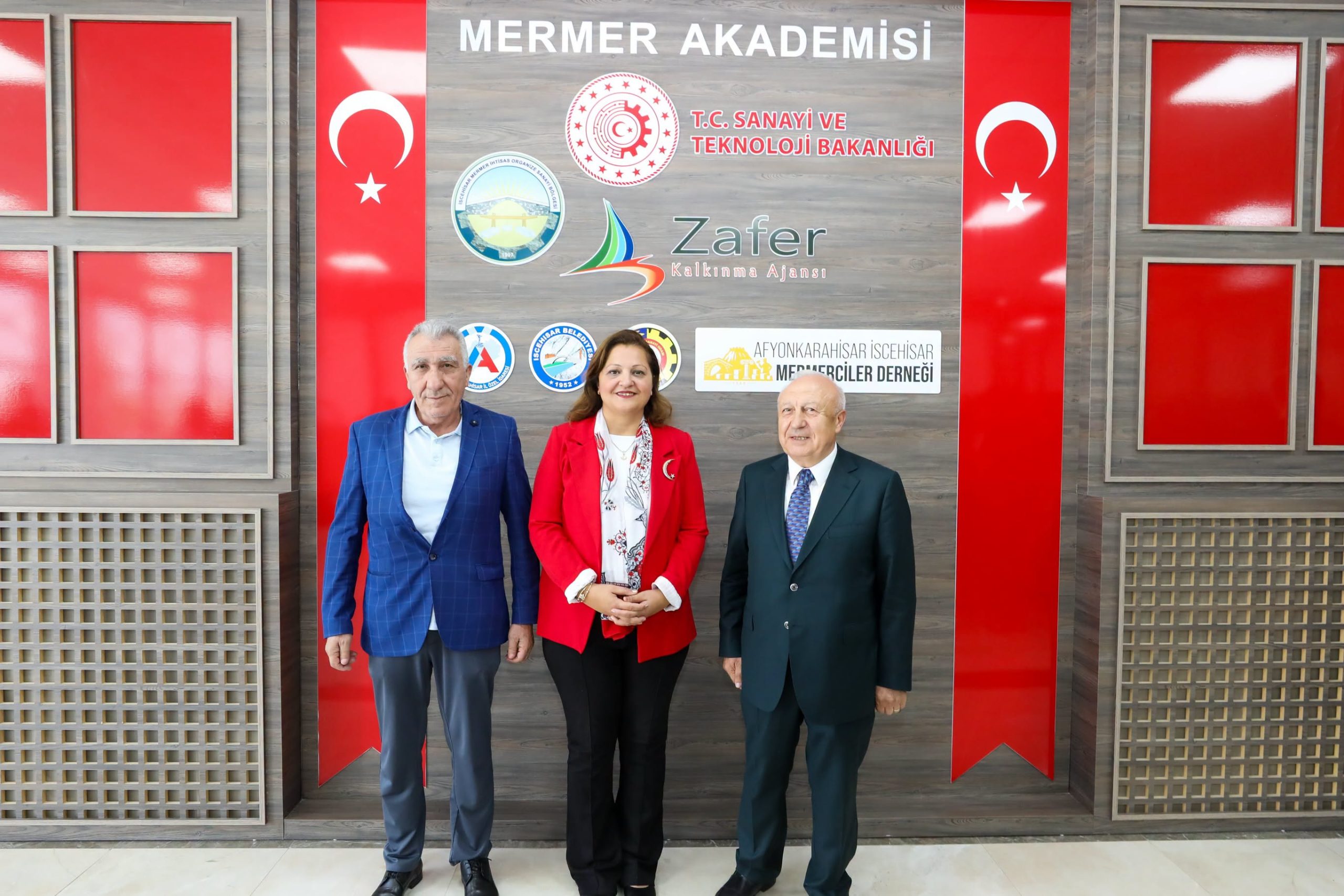 İscehisar’da Mermer Akademisi’ne önemli ziyaret 2 İscehisar’da Mermer Akademisi’ne önemli ziyaret