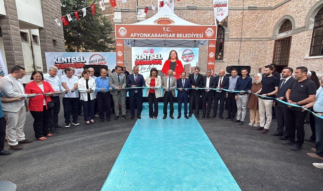 Afyonkarahisar Belediyesi tarafından hayata geçirilen Kentsel Dönüşüm Ofisi düzenlenen törenle