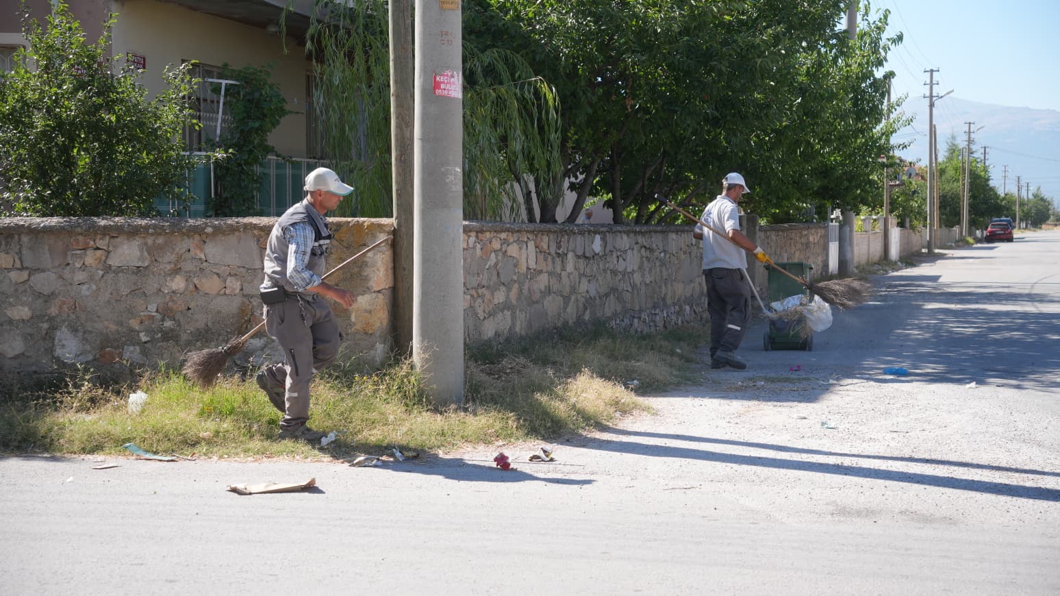 Bolvadin Belediyesi tarafından “Her Gün Bir Mahalle” anlayışıyla yürütülen detaylı
