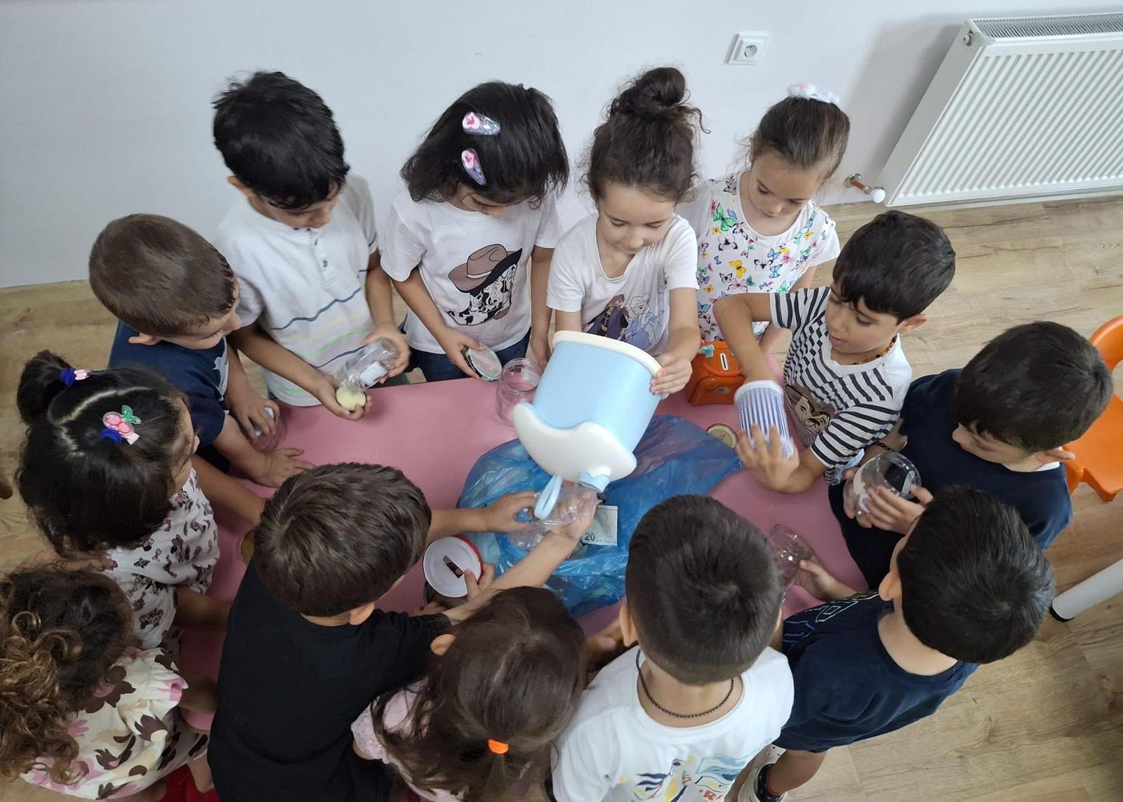 Afyonkarahisar'ın Bolvadin’de yaz Kur’an kurslarına katılan yaklaşık 2 bin öğrenci,
