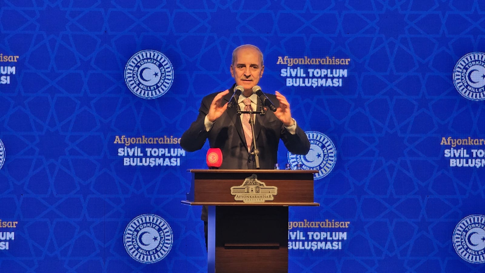 Kurtulmuş, STK’larla buluştu, “Terörsüz Türkiye” sürecini anlattı 4 Kurtulmuş, STK’larla buluştu, “Terörsüz Türkiye” sürecini anlattı