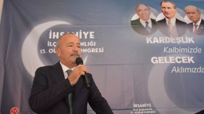 Afyonkarahisar’da partisinin kongrelerine katılan Milliyetçi Hareket Partisi Afyonkarahisar Milletvekili Mehmet