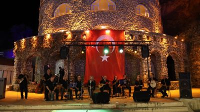 Dinar Belediyesi tarafından düzenlenen Marsyas Kültür, Sanat ve Müzik Festivali,
