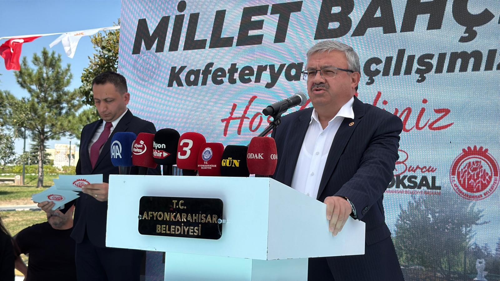 Millet Bahçesi Kafeteryası hizmete açıldı 7 Millet Bahçesi Kafeteryası hizmete açıldı