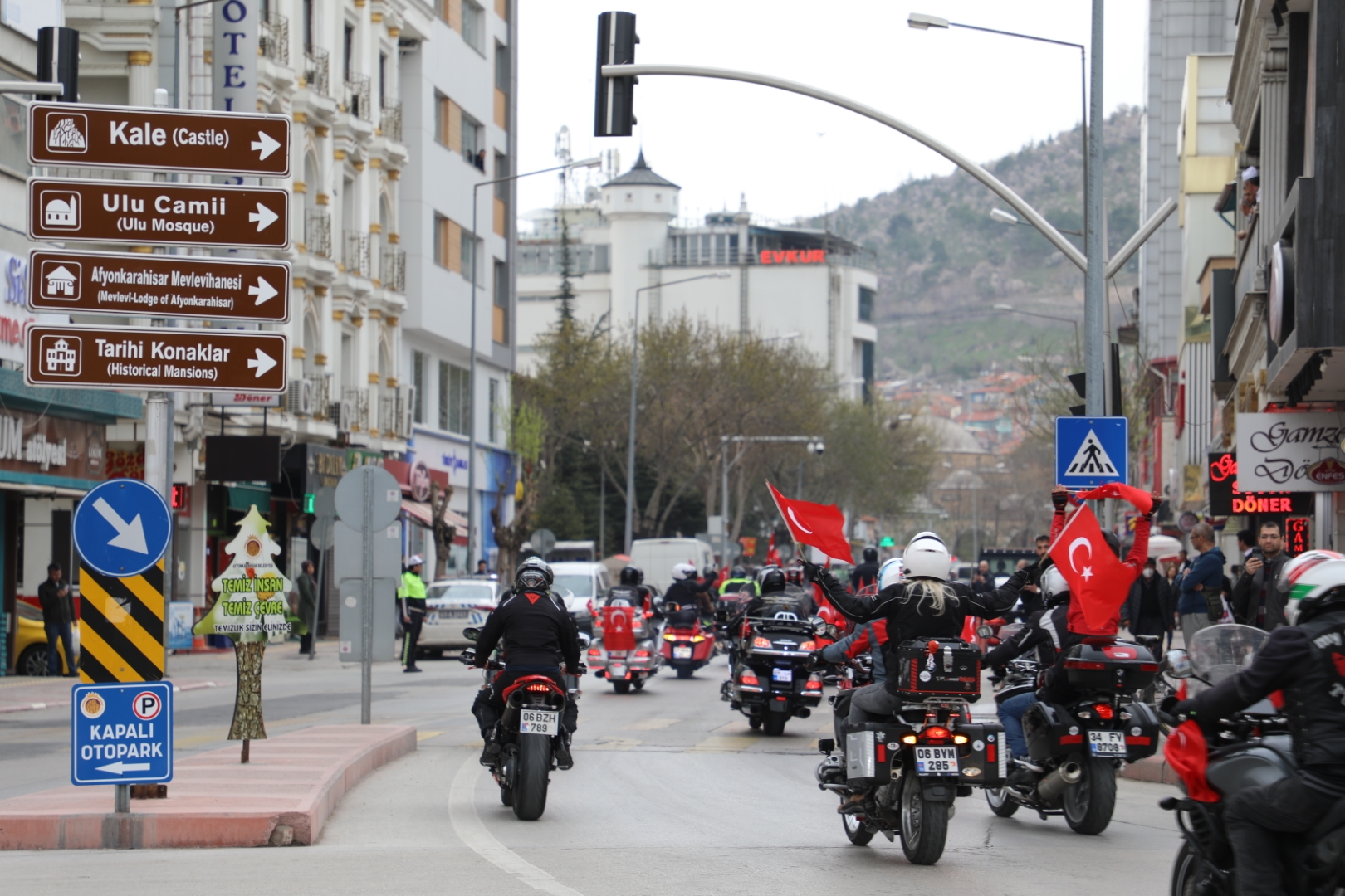 Motosiklet tutkunları, Kocatepe’ye çıkacak 1 Motosiklet tutkunları, Kocatepe’ye çıkacak