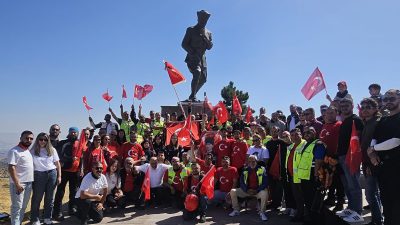 Afyonkarahisar'da 100'ün üzerinde motosiklet tutkunu, Büyük Taarruz'un 104. yılı dolayısıyla