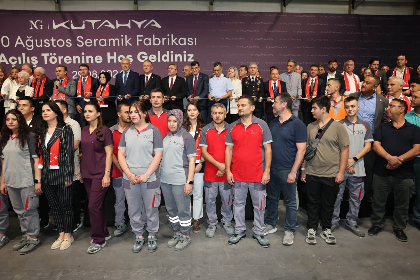 NG Kütahya Seramik’in yeni fabrikası hizmete açıldı 4 NG Kütahya Seramik’in yeni fabrikası hizmete açıldı