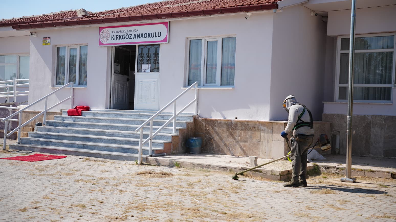 Okullarda yeni eğitim öğretim dönemine hazırlık sürüyor