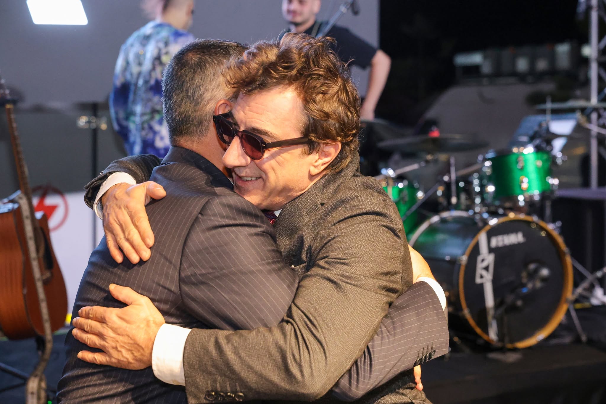 Sandıklı Festivalinde final coşkusu: Ayna sahne aldı 4 Sandıklı Festivalinde final coşkusu: Ayna sahne aldı