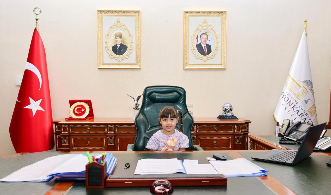Şehit Mustafa Tatlı’nın ailesi, Afyonkarahisar Valisi Dr. Naci Aktaş’ı ziyaret