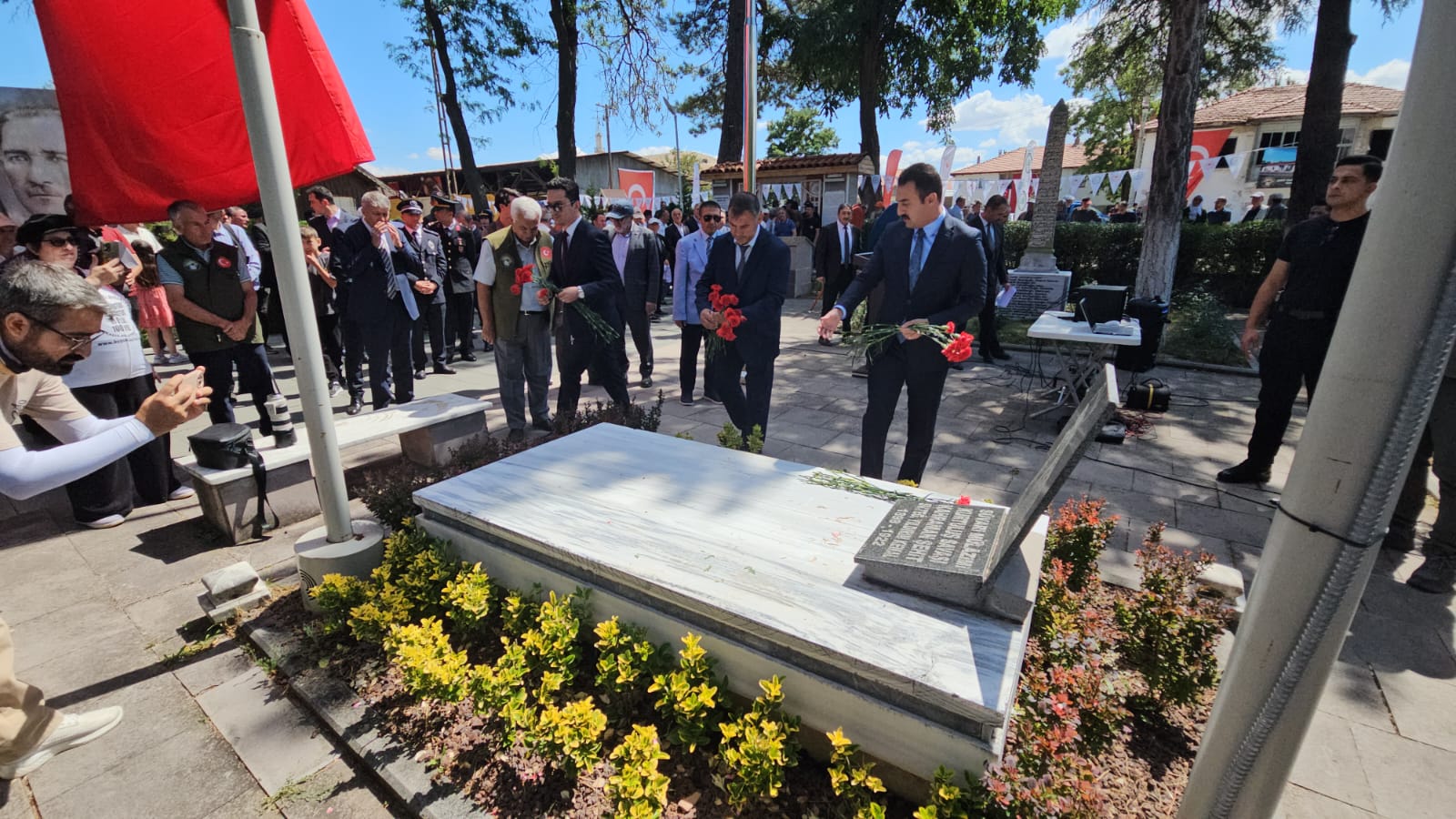 Şehit Yıldırım Kemal Bey, törenle anıldı 2 Şehit Yıldırım Kemal Bey, törenle anıldı