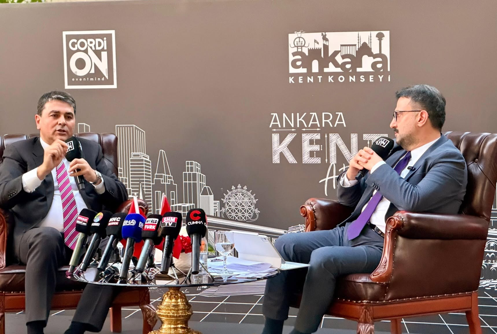 Söz Gültekin Uysal’da 1 Söz Gültekin Uysal’da
