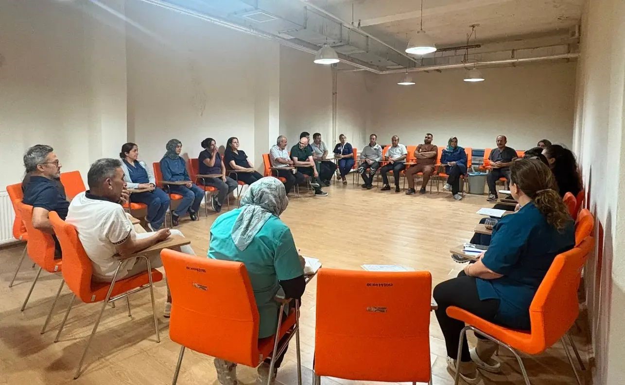 Afyonkarahisar Şuhut Devlet Hastanesi’nde çalışanların motivasyonunu artırmak ve çalışma ortamının