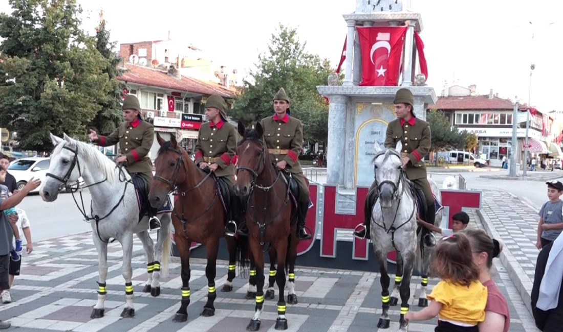 Şuhut ilçesinde Büyük Taarruz’un 104’üncü yıl dönümü dolayısıyla bu yıl
