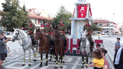 Şuhut ilçesinde Büyük Taarruz’un 104’üncü yıl dönümü dolayısıyla bu yıl