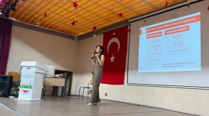 Afyonkarahisar'ın Şuhut ilçesinde, çocukların aile ortamında güvenli ve sağlıklı bir