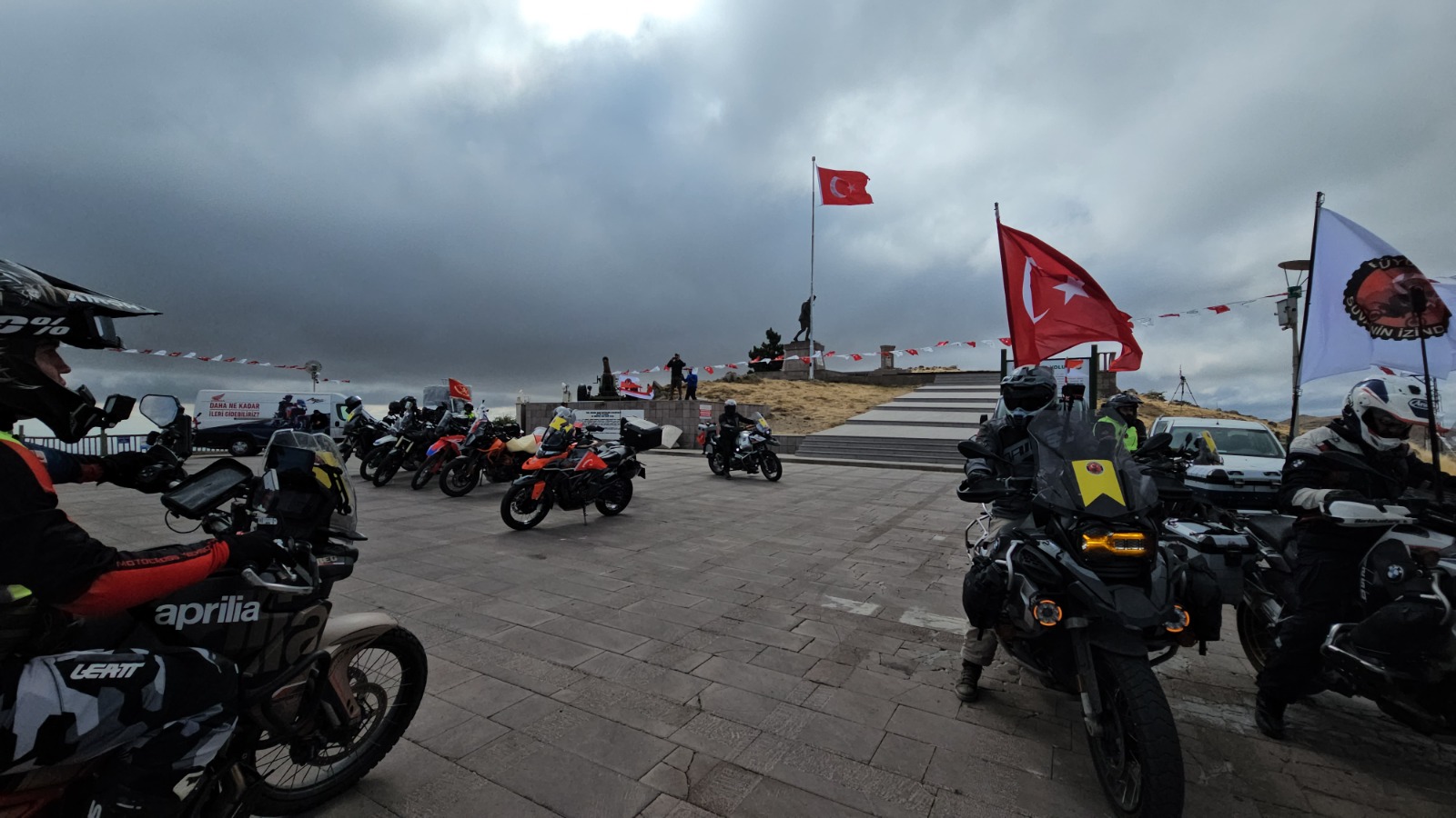“Süvarinin İzinden” Motosikletli Saygı Sürüşü, Kocatepe’den start aldı