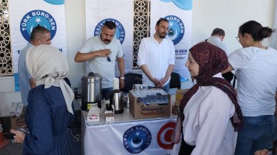 Afyonkarahisar Adliyesi’nde 300 katip adayı, klavye sınavında ter döktü. Türk
