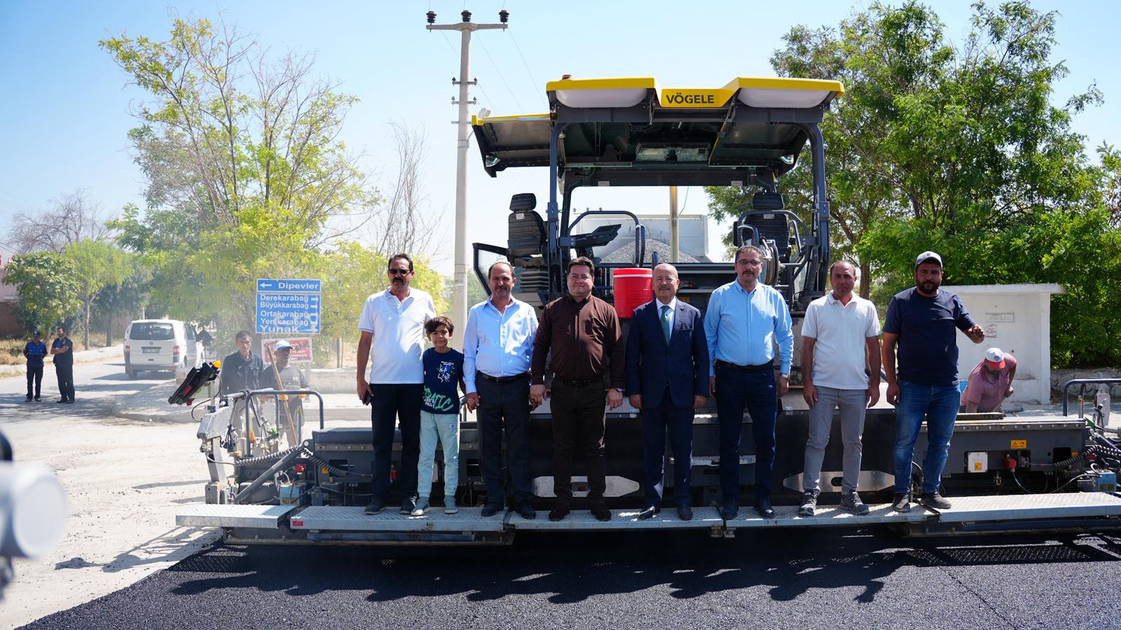 Taytak ve Aynacı iş makinesinin başına geçti 2 Taytak ve Aynacı iş makinesinin başına geçti