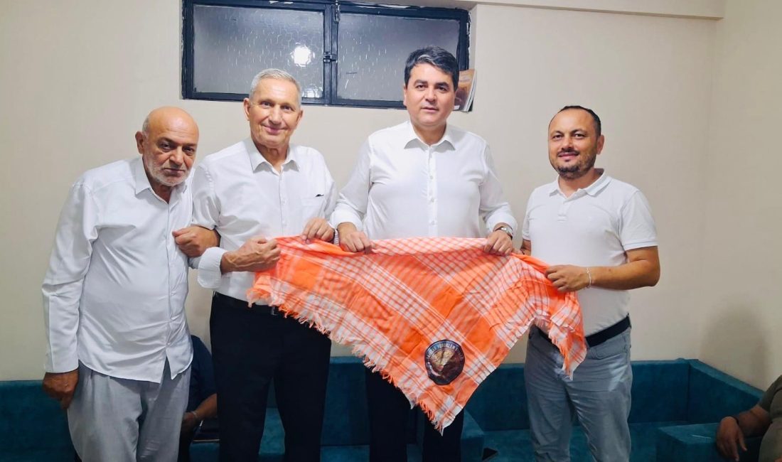 Demokrat Parti Genel Başkanı Gültekin Uysal, Karahisar Yörükler Derneği’ni ziyaret