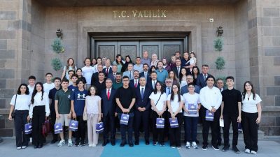 Afyonkarahisar Valisi Dr. Naci Aktaş, LGS, YKS ve Bursluluk Sınavı'nda