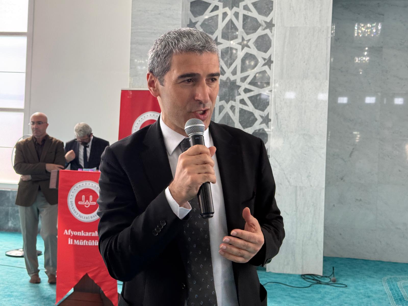 Vali Aktaş, çocukların heyecanına ortak oldu 4 Vali Aktaş, çocukların heyecanına ortak oldu