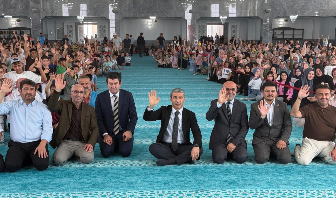 Afyonkarahisar’da yaz Kur’an kurslarında eğitim gören öğrenciler için kapanış programı,