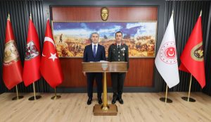 Afyonkarahisar Valisi Dr. Naci Aktaş, İkmal ve Garnizon Komutanı Tuğgeneral
