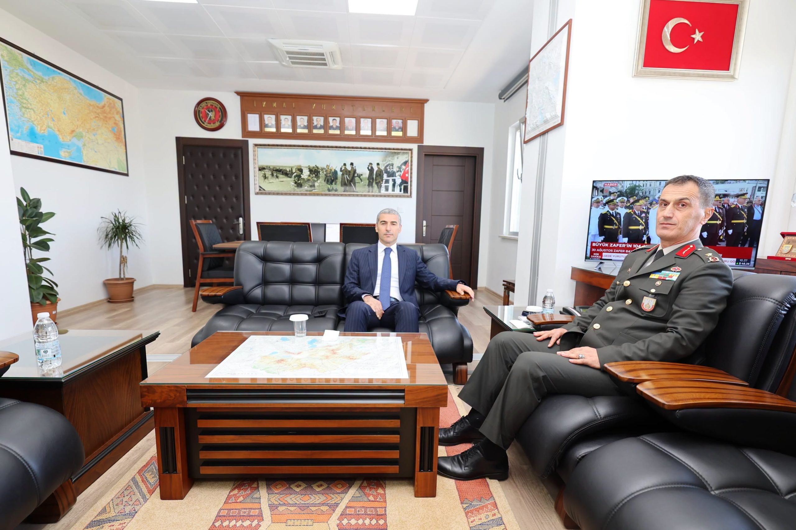 Vali Aktaş’tan Numan Kıral Paşa’ya ziyaret 1 Vali Aktaş’tan Numan Kıral Paşa’ya ziyaret