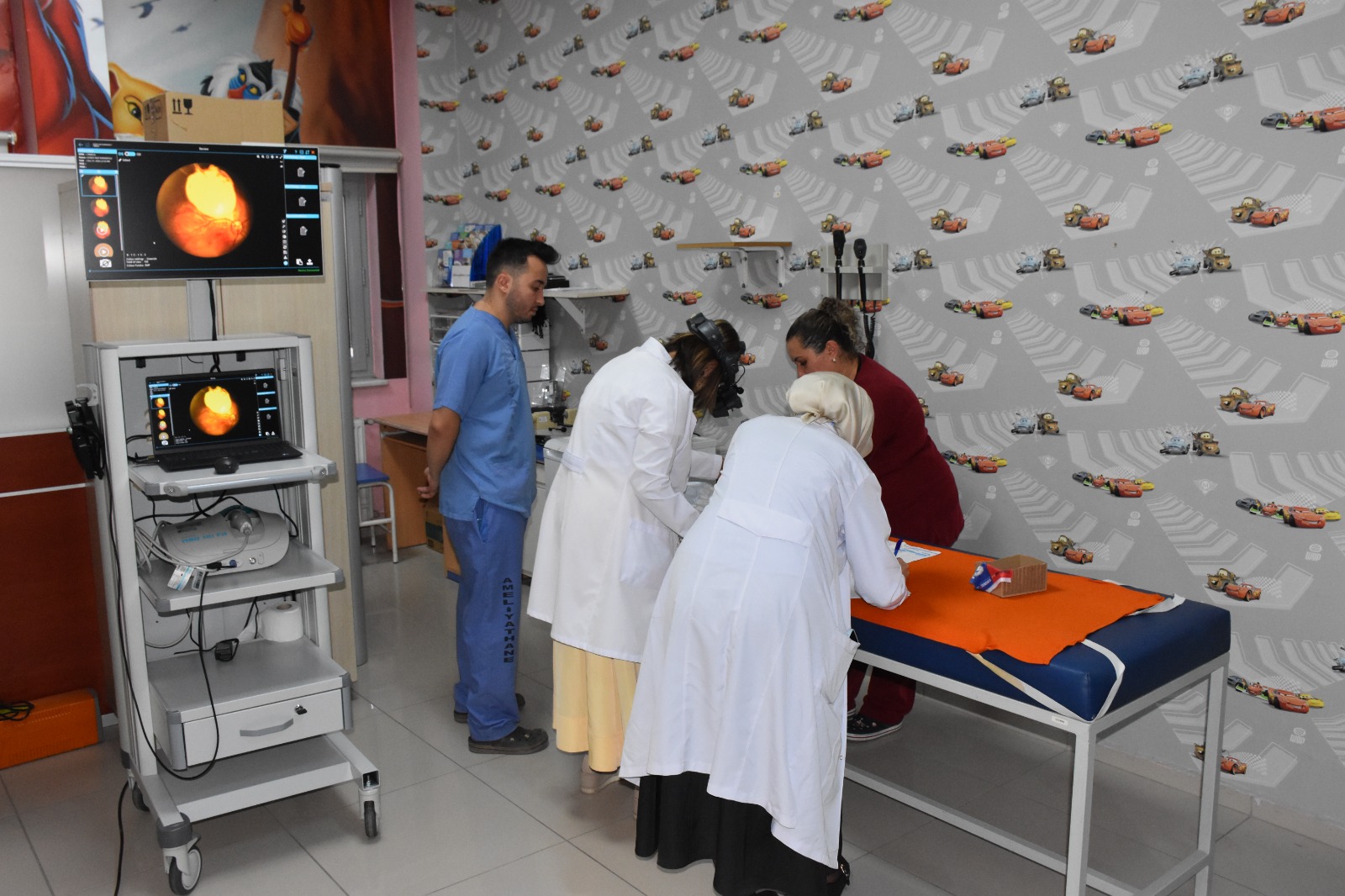 Afyon'da her yıl yaklaşık 2 bin prematüre bebeğin göz taraması yapılıyor