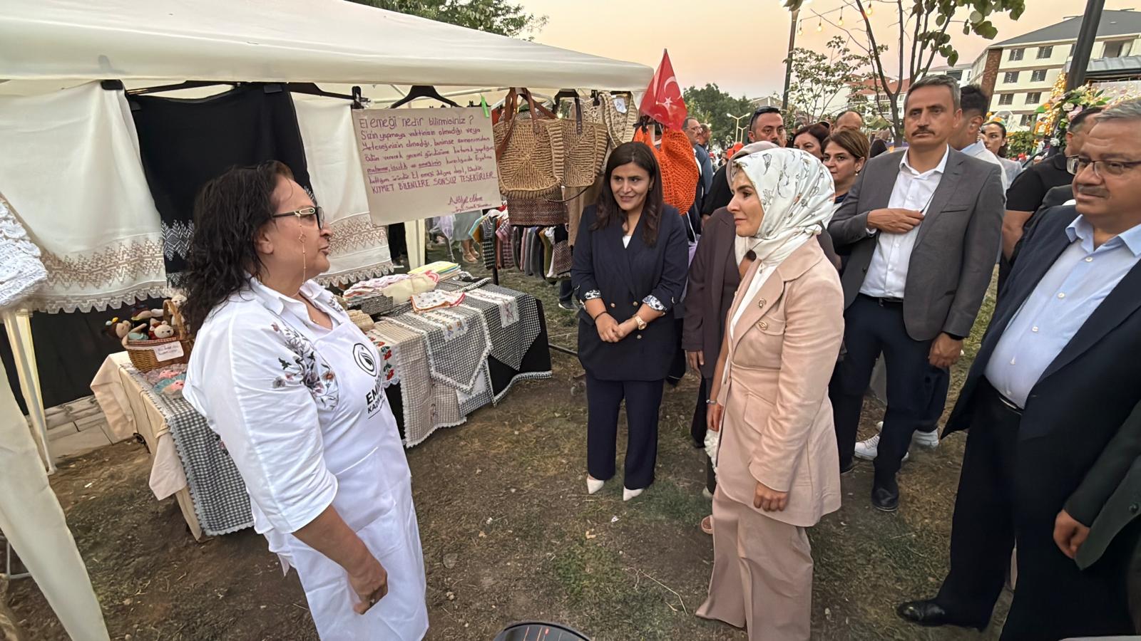 Bakan Göktaş, Üretici Kadın Çarşısı ve Doğa Millet Bahçesi’nin açılışına katıldı 9 Bakan Göktaş, Üretici Kadın Çarşısı ve Doğa Millet Bahçesi’nin açılışına katıldı