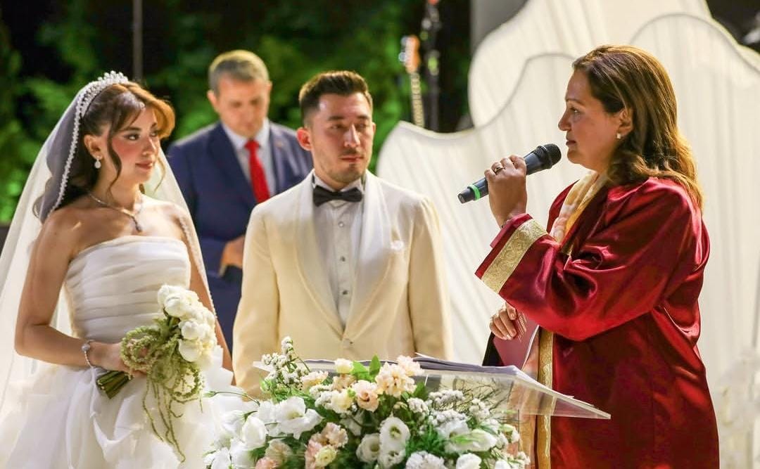 Gümüşhan ve Albay ailesinin mutlu günü 1 Gümüşhan ve Albay ailesinin mutlu günü