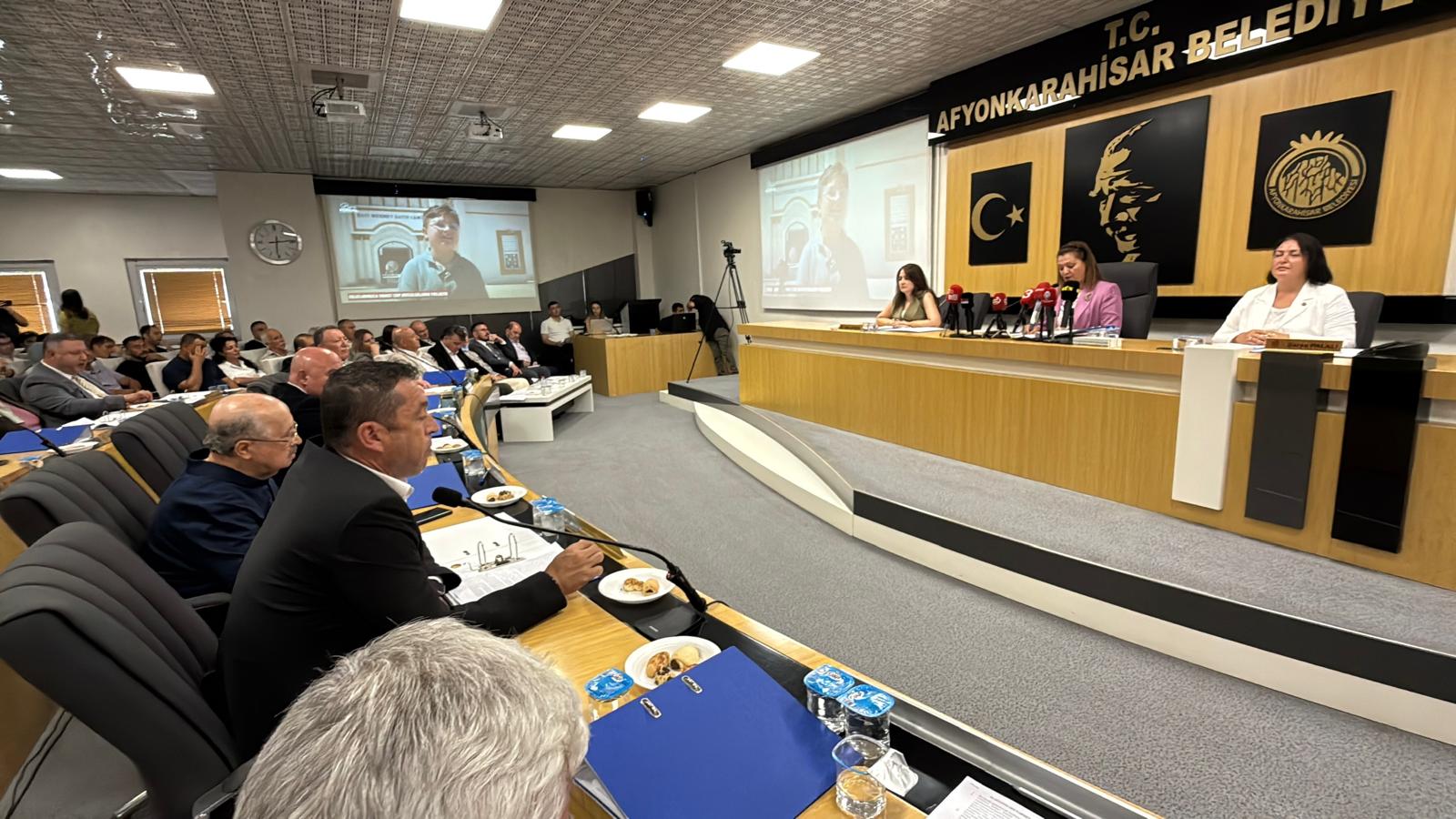 Afyonkarahisar Belediye Meclisi Ağustos ayı gündemini görüştü 3 Afyonkarahisar Belediye Meclisi Ağustos ayı gündemini görüştü