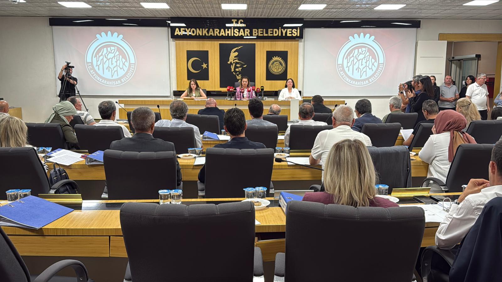 Afyonkarahisar Belediye Meclisi, ağustos ayı olağan toplantısında 42 gündem maddesini